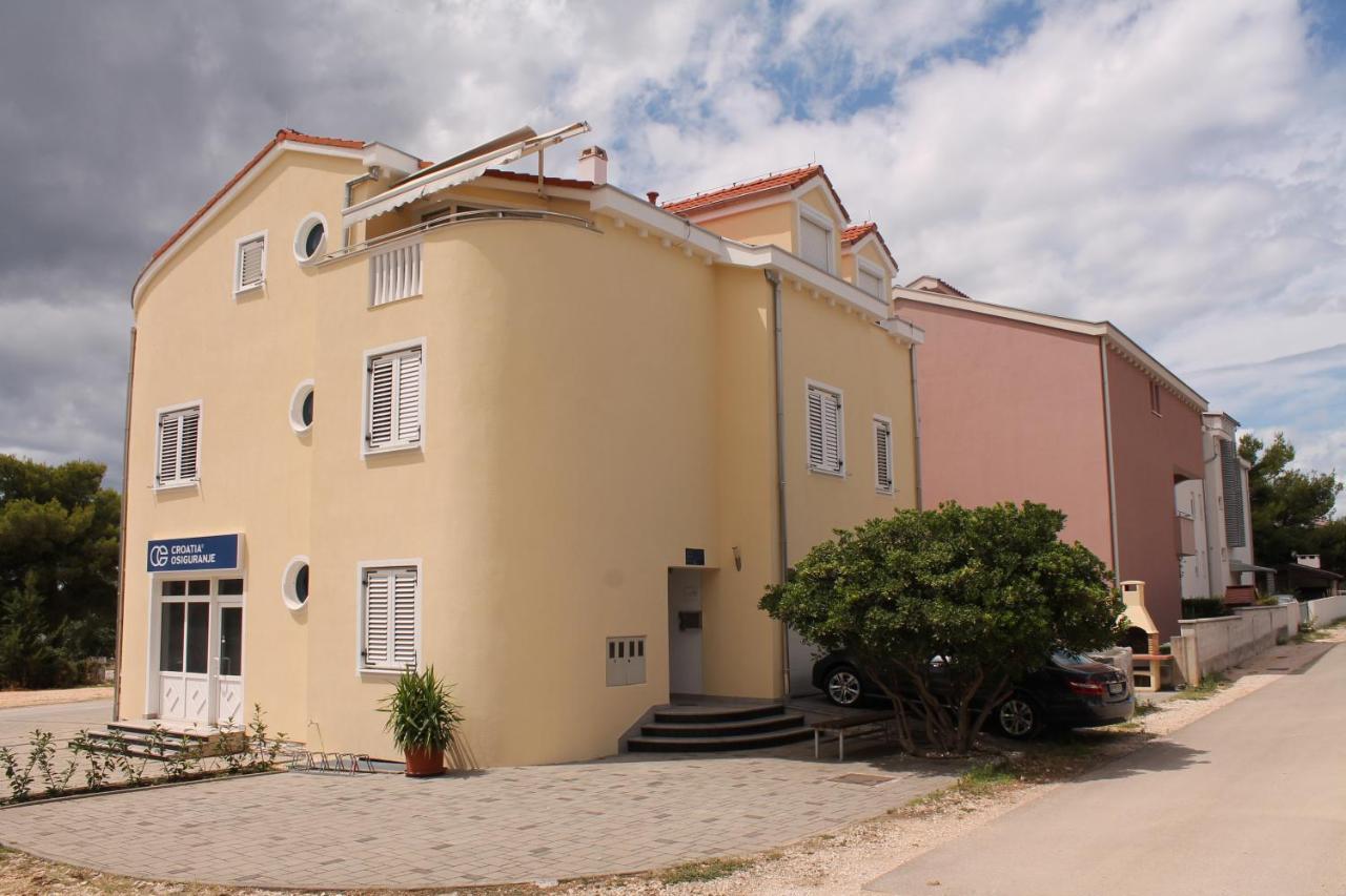 Apartments Dalmata Біоград-на-Мору Екстер'єр фото